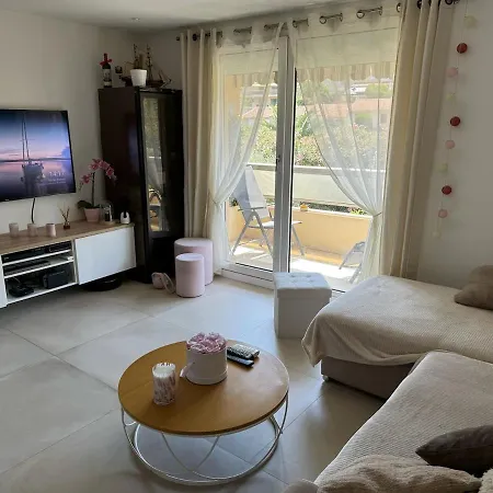 Appartement Climatise Avec Terrasse Cagnes-sur-Mer