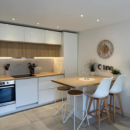 Lägenhet Appartement Climatise Avec Terrasse Cagnes-sur-Mer